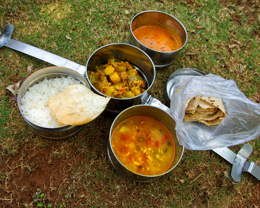 post office lunch time in mumbai