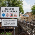Uzipis sign